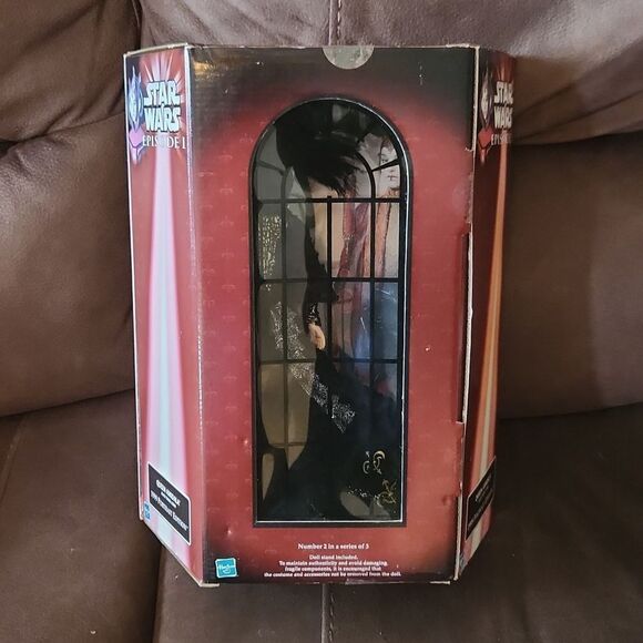 NIB Star Wars Queen Amidala 1999 Portrait Edition Figure NEW - Picture 5 of 8